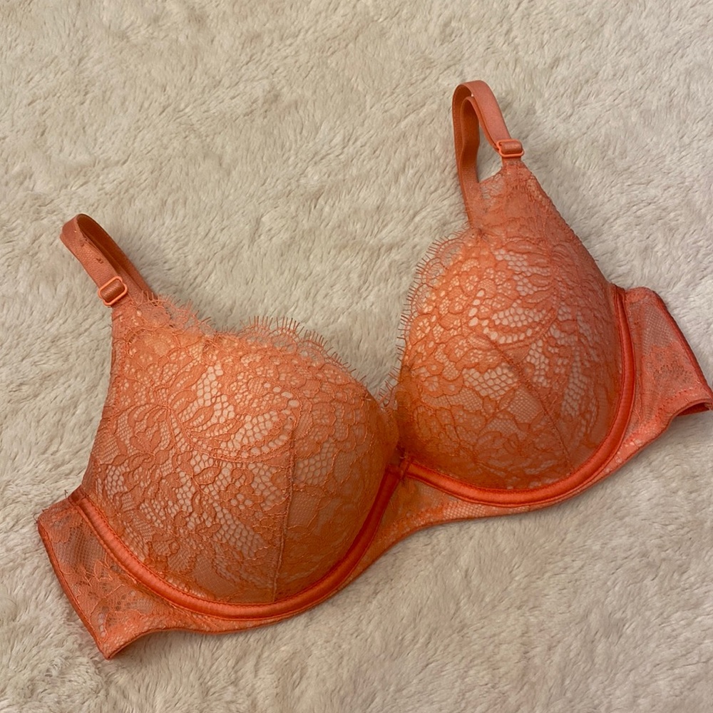 Very Sexy Victoria’s Secret Bra Size 34B